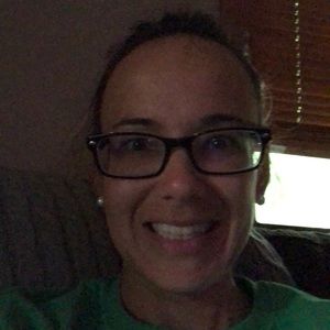 Meet your Posher, Stefanie